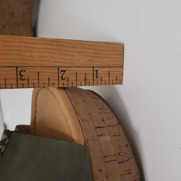 Womens Marc Fisher Suede Platform/Wedge Sandals - Picture 10 of 10